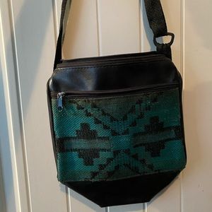 Round Native Purse